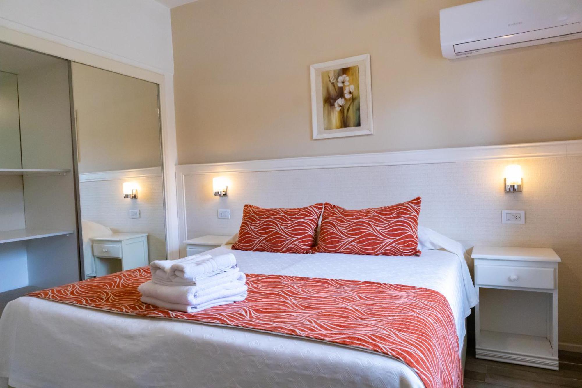 Hotel Edelweiss Villa General Belgrano Exteriör bild