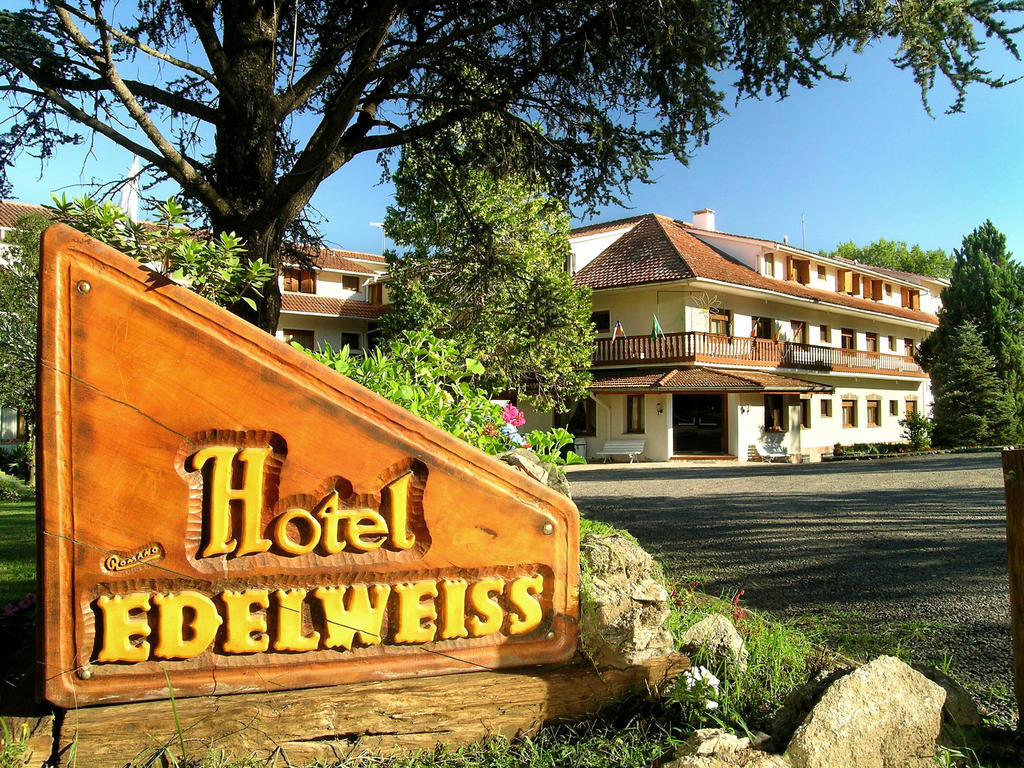 Hotel Edelweiss Villa General Belgrano Exteriör bild